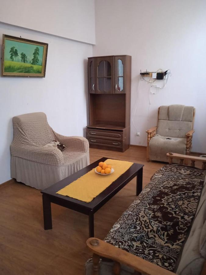 Silence Apartment Kutaisi Luaran gambar