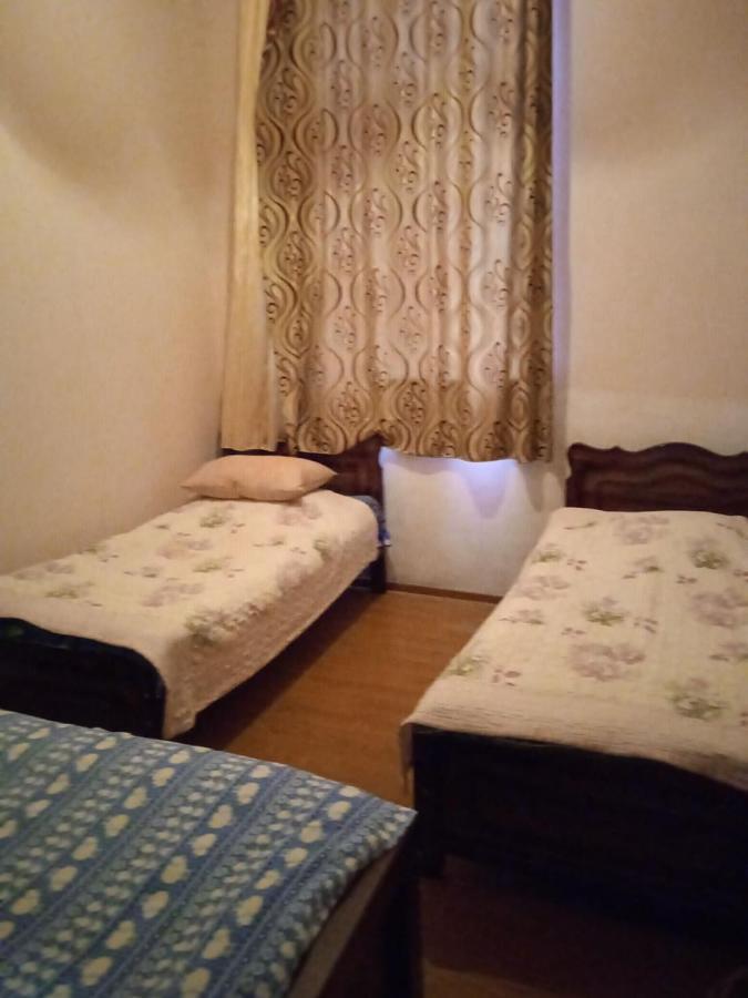 Silence Apartment Kutaisi Luaran gambar
