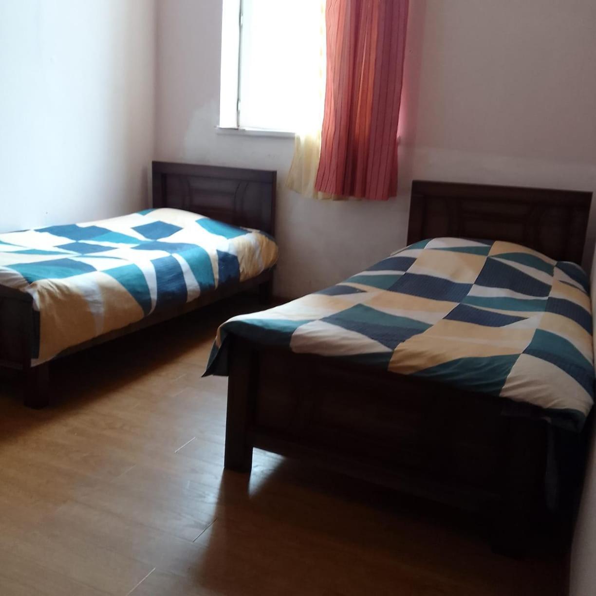 Silence Apartment Kutaisi Luaran gambar